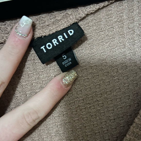 Torrid Mauve Waffle Knit Top With Buttons - Picture 3 of 3